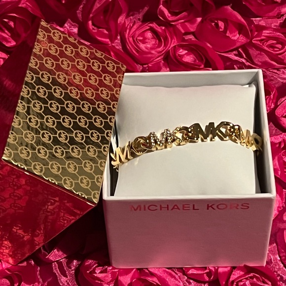 MICHAEL KORS 14K Gold Plated-Plated Brass Pavé Logo Chain Bracelet - Picture 7 of 10